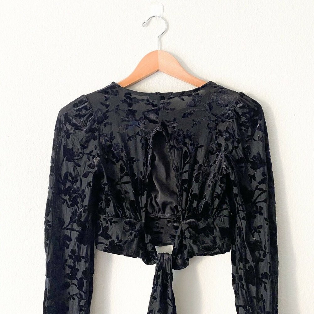 Forever 21 Holiday Velvet Cropped Top Tied - Picture 5 of 5